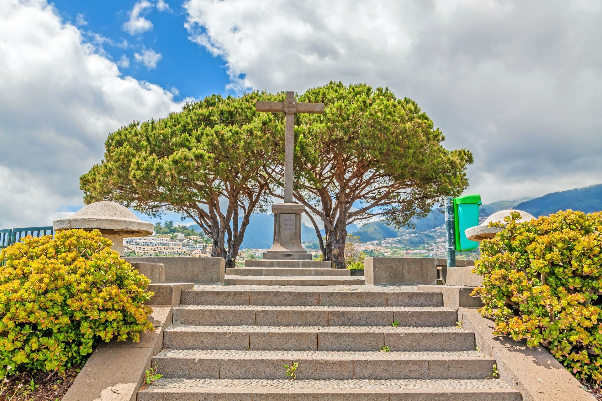 Miradouro Pico dos Barcelos, Funchal, Madeira