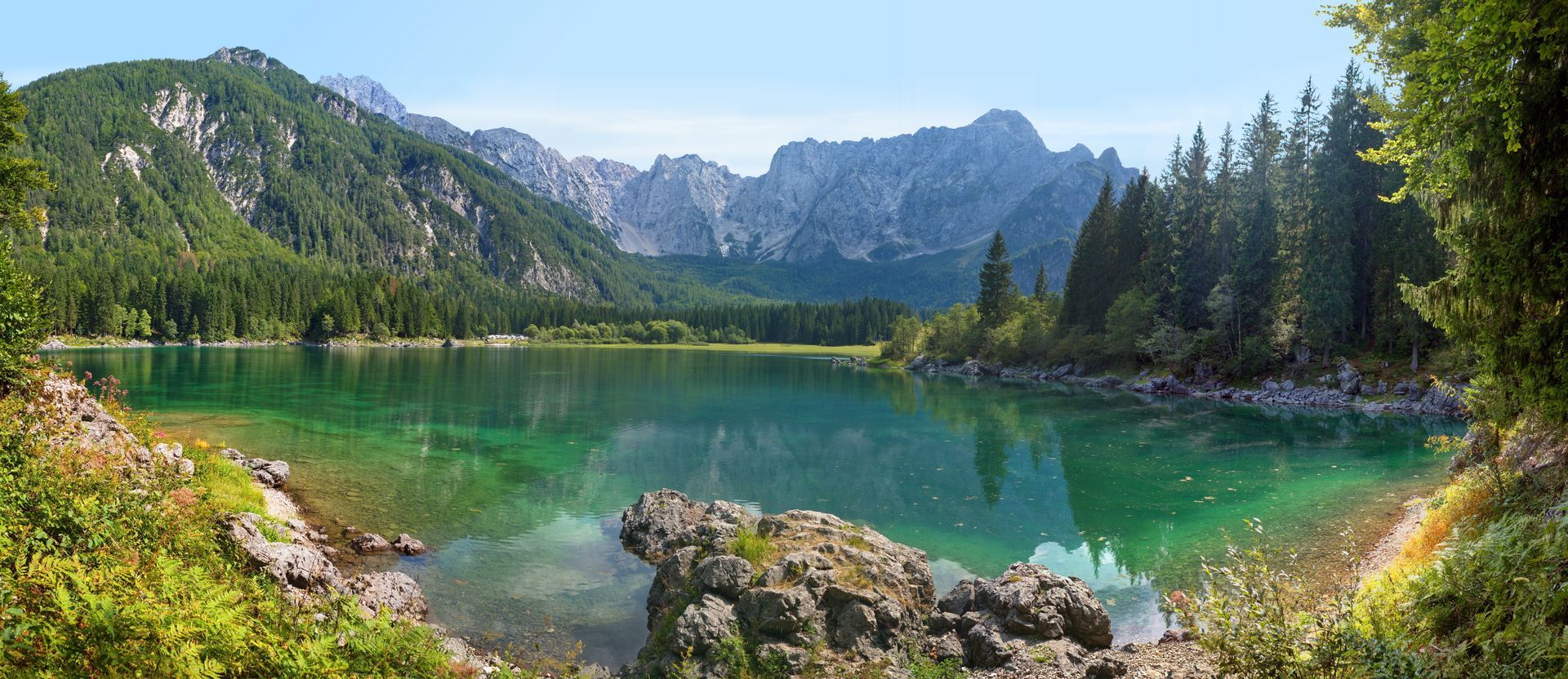 Der "Lago superiore di Fusine" (Oberer Weissenfelser See) in Friaul / Ialien