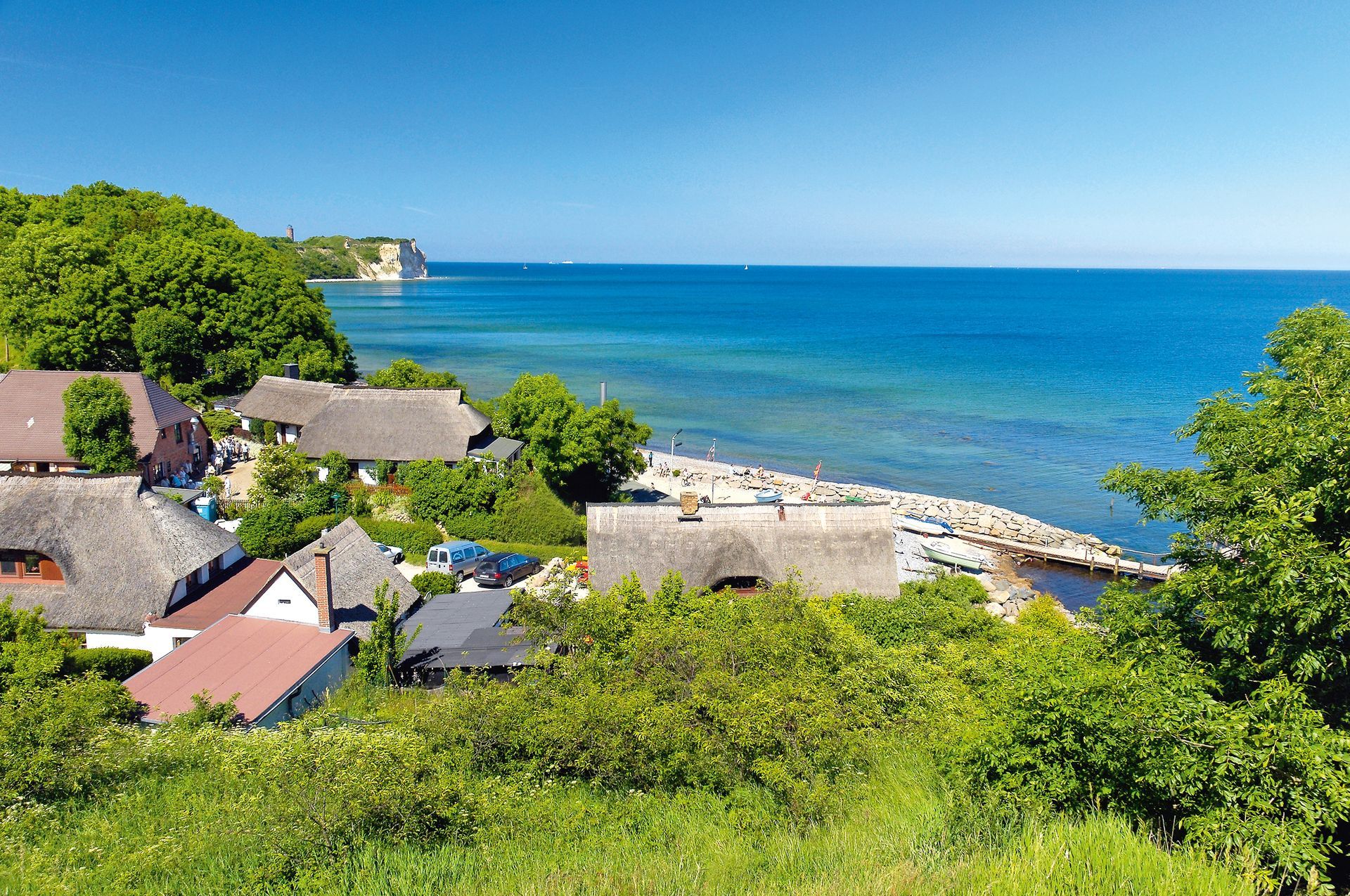 Deuschland, Germany, Mecklenburg-Vorpommern, Insel Rügen, Ruegen, Kap Arkona, Dorf Vitt, Schönwetter, Sonnenlicht, Tageslicht, Sonnenschein, Himmel, blau