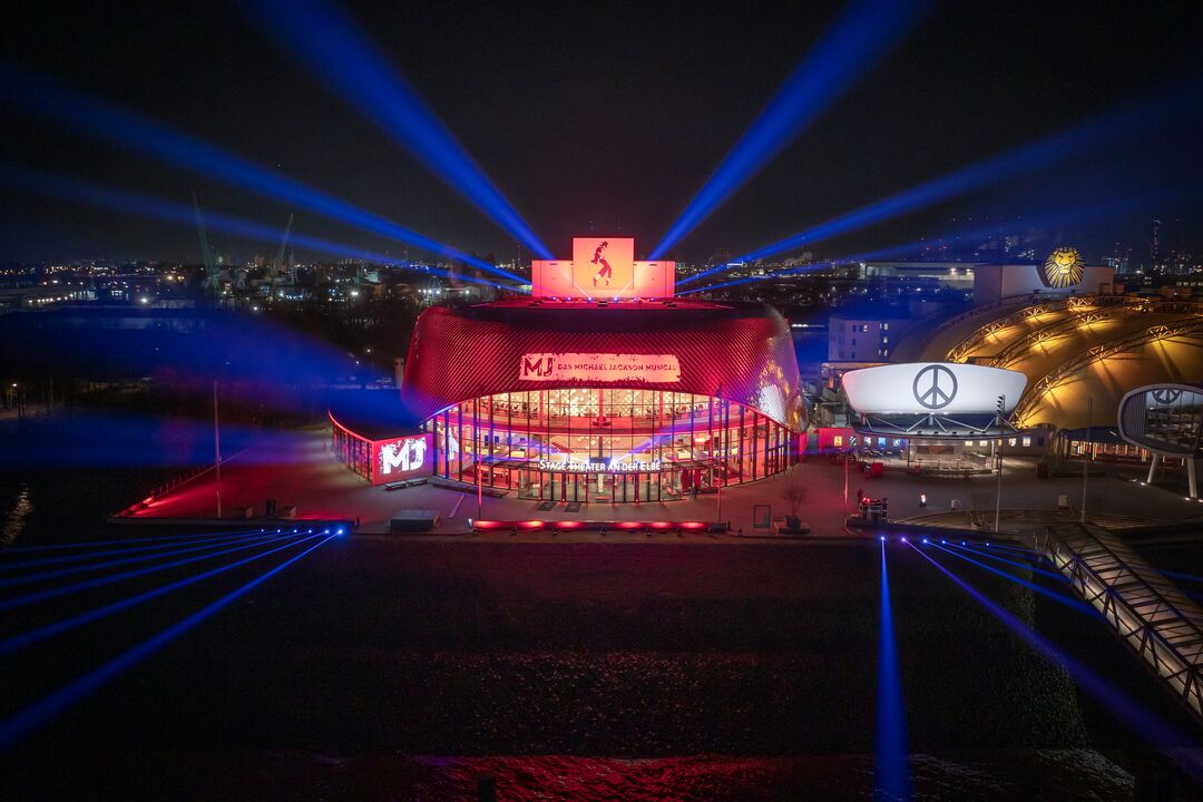 JPG 72 dpi (RGB)-MJ_Theater_ An_der_Elbe_2_(c)_Morris_Mac_Matzen_Stage_Entertainment