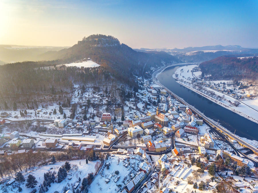 Bild zu Reise: Weihnachtsmarkt auf der Festung Königstein