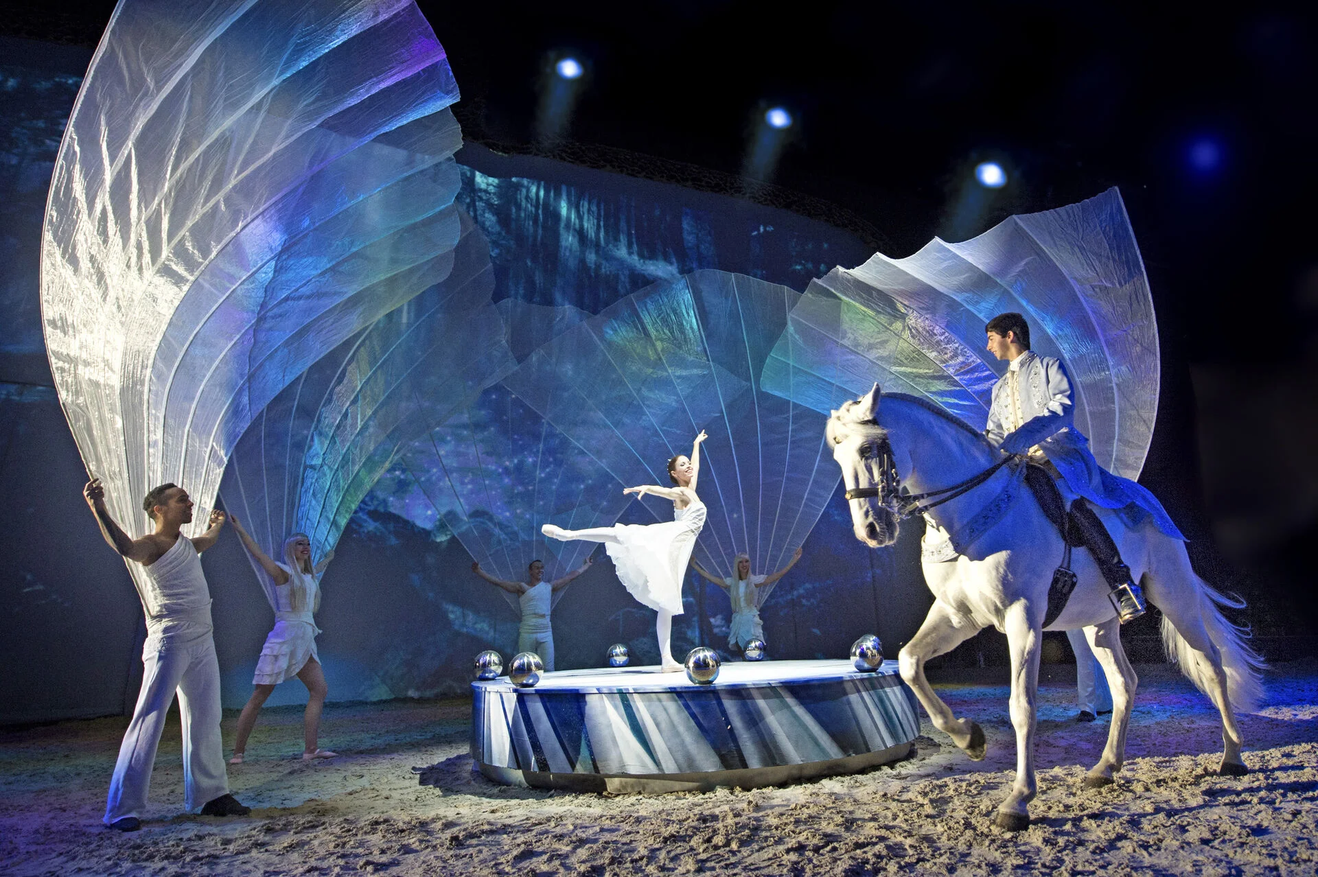 Cavalluna_Maerchenhafte_Schaubilder_caef8f8470